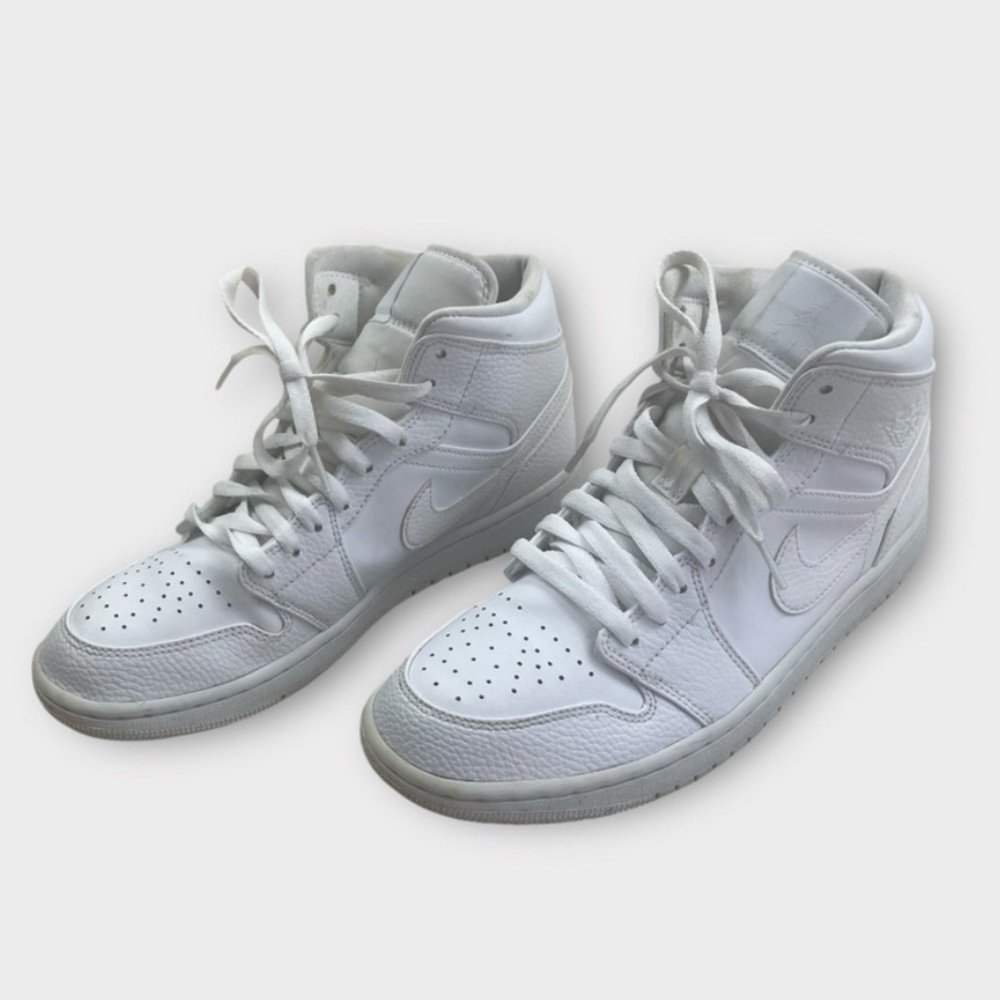 Nike Air Jordan 1 Mid Triple White Men’s Size 9.5 Sneakers - Picture 4 of 9